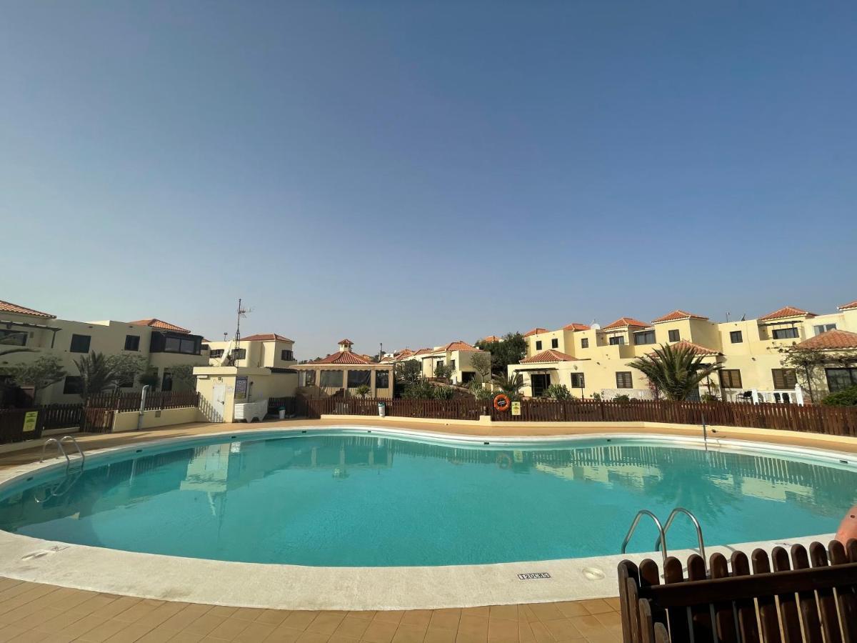 Teresita Deluxe With Pool Apartment กาเลตาเดฟุสเต ภายนอก รูปภาพ