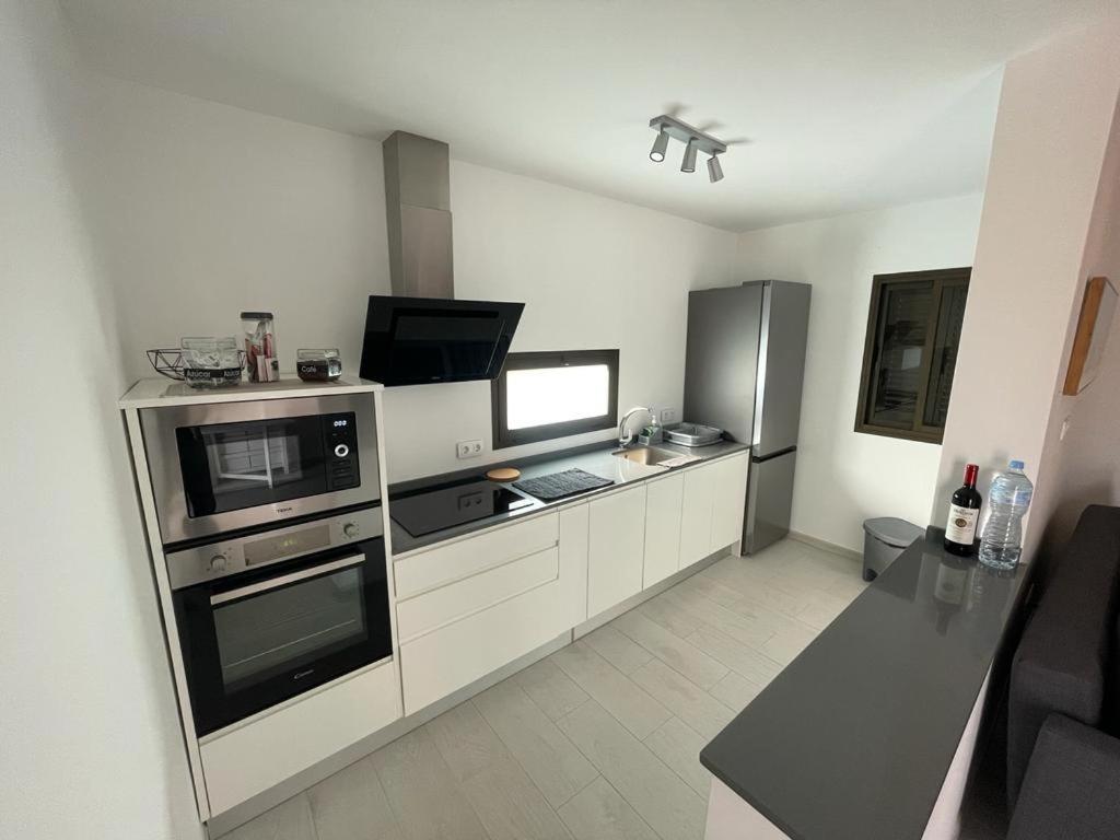 Teresita Deluxe With Pool Apartment กาเลตาเดฟุสเต ภายนอก รูปภาพ